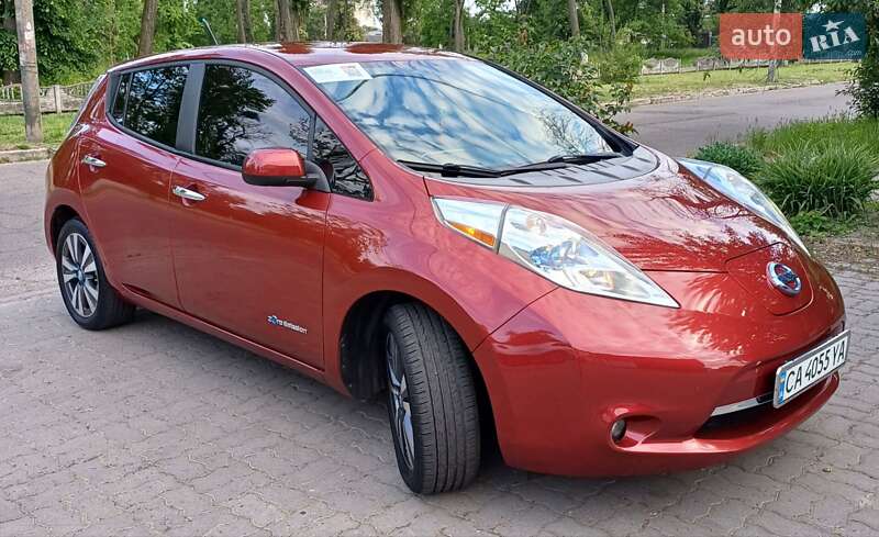 Хэтчбек Nissan Leaf 2013 в Черкассах