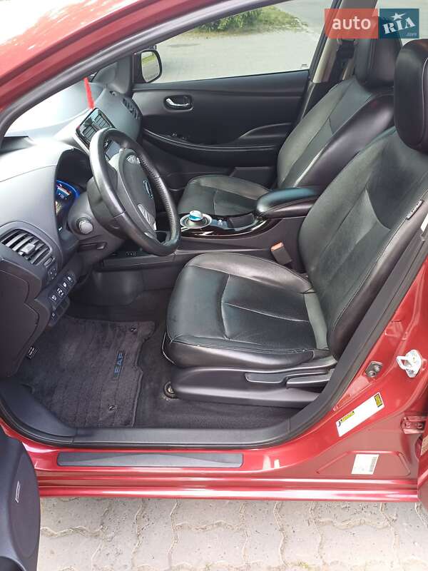 Хэтчбек Nissan Leaf 2013 в Черкассах