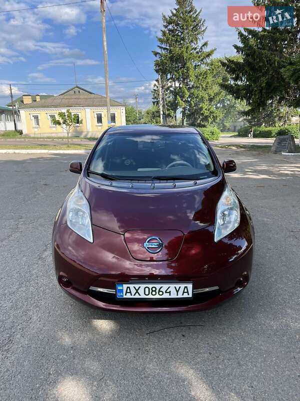 Хетчбек Nissan Leaf 2016 в Валках фото 8 Хетчбек Nissan Leaf 2016 в Валках