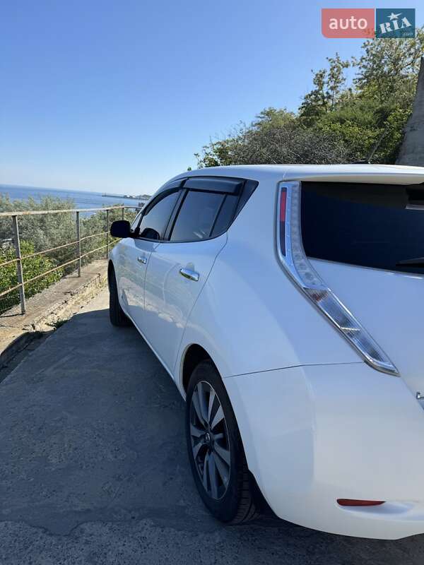 Хэтчбек Nissan Leaf 2016 в Одессе фото 24 Хэтчбек Nissan Leaf 2016 в Одессе