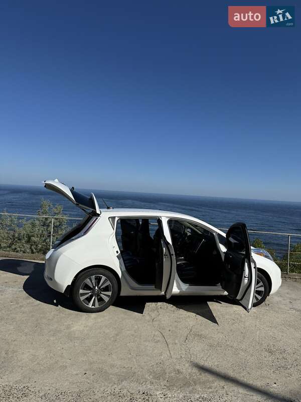 Хэтчбек Nissan Leaf 2016 в Одессе фото 31 Хэтчбек Nissan Leaf 2016 в Одессе