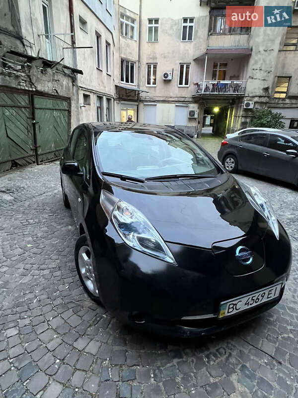 Хетчбек Nissan Leaf 2011 в Львові фото 5 Хетчбек Nissan Leaf 2011 в Львові