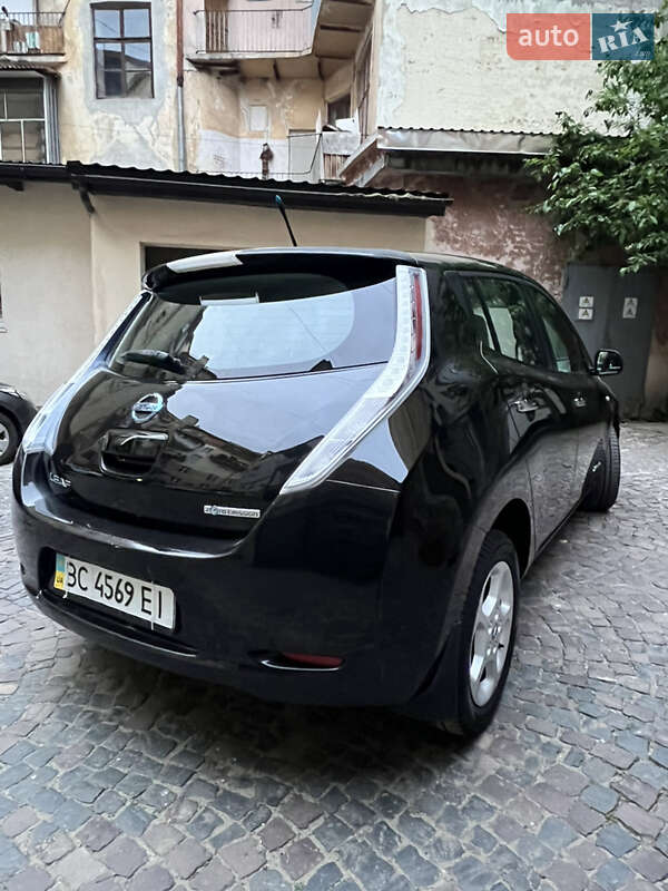 Хетчбек Nissan Leaf 2011 в Львові фото 6 Хетчбек Nissan Leaf 2011 в Львові