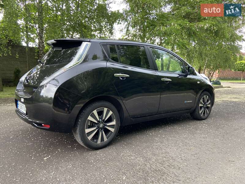 Хэтчбек Nissan Leaf 2016 в Ровно фото 9 Хэтчбек Nissan Leaf 2016 в Ровно