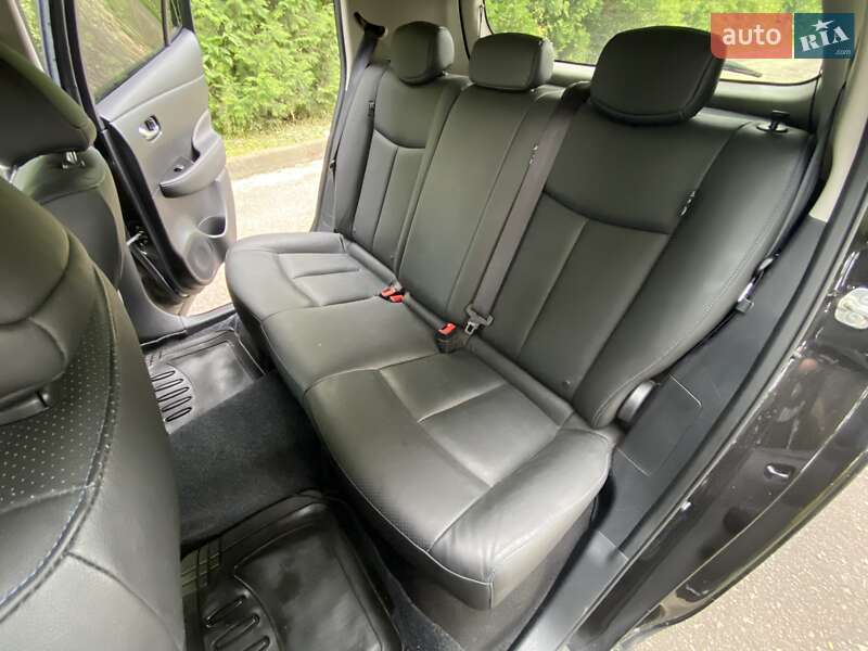 Хэтчбек Nissan Leaf 2016 в Ровно фото 30 Хэтчбек Nissan Leaf 2016 в Ровно