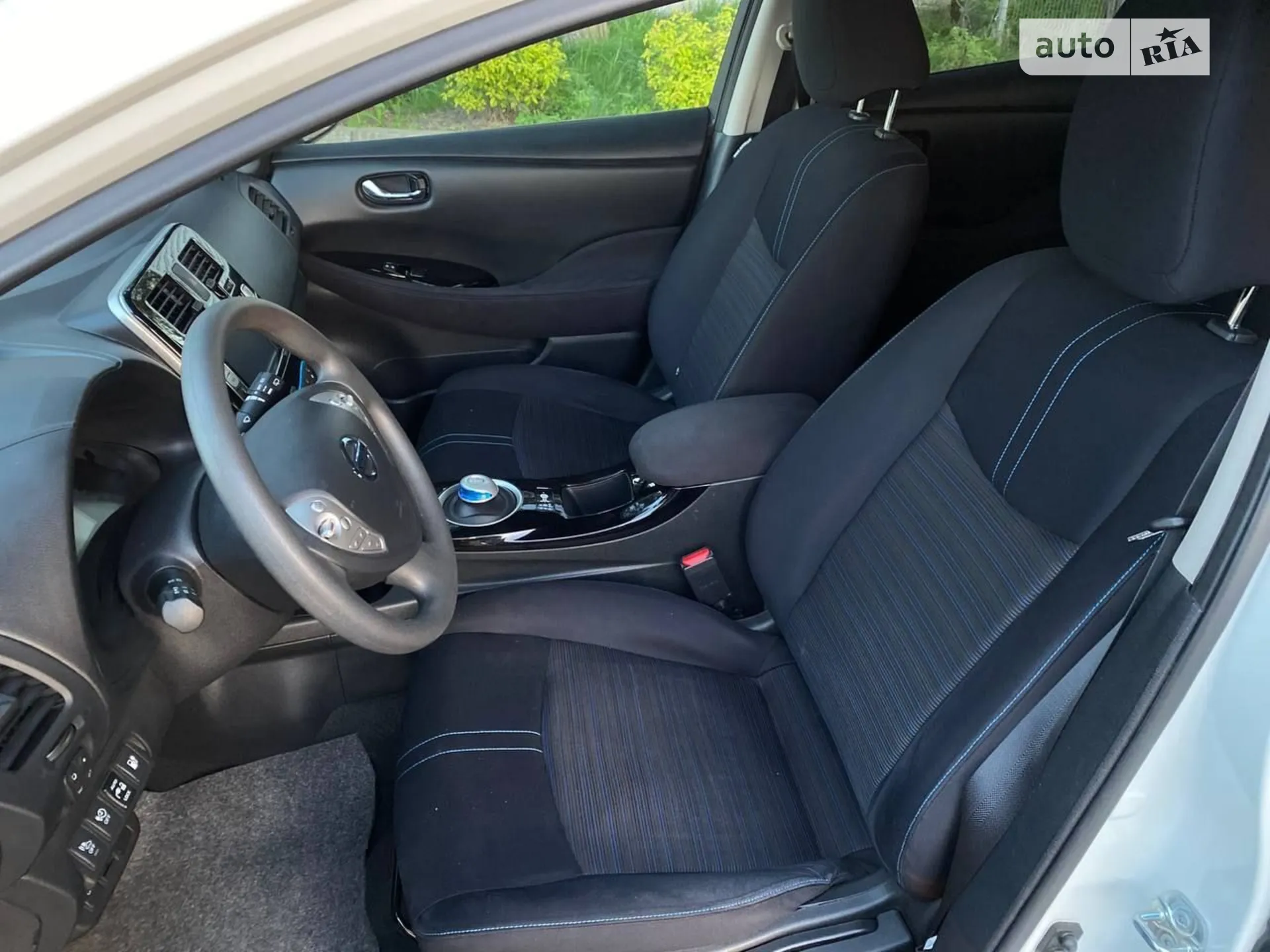 2017 Nissan Leaf - мініатюра 11
