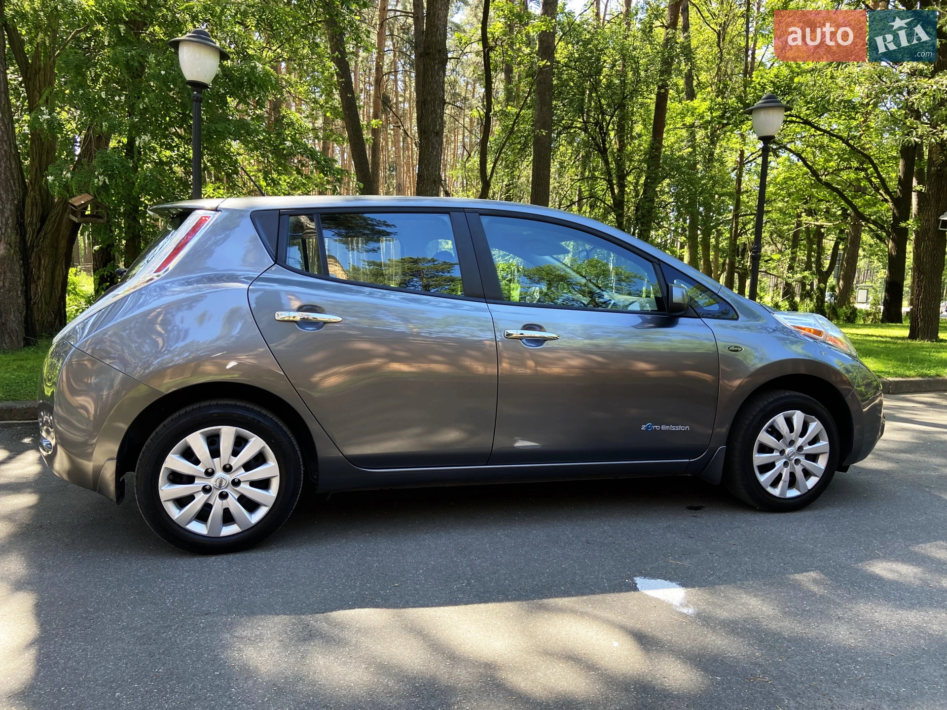 2015 Nissan Leaf - мініатюра 16