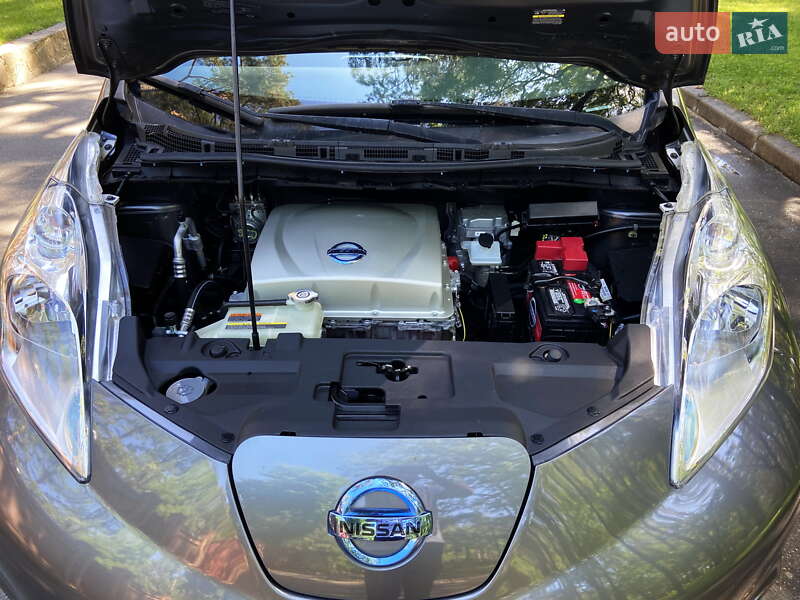 Хетчбек Nissan Leaf 2015 в Чернігові фото 29 Хетчбек Nissan Leaf 2015 в Чернігові