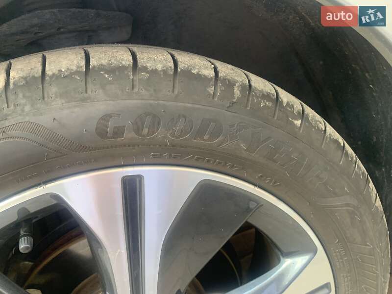 Хэтчбек Nissan Leaf 2019 в Львове