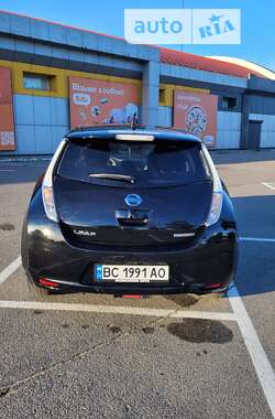 Хэтчбек Nissan Leaf 2012 в Львове