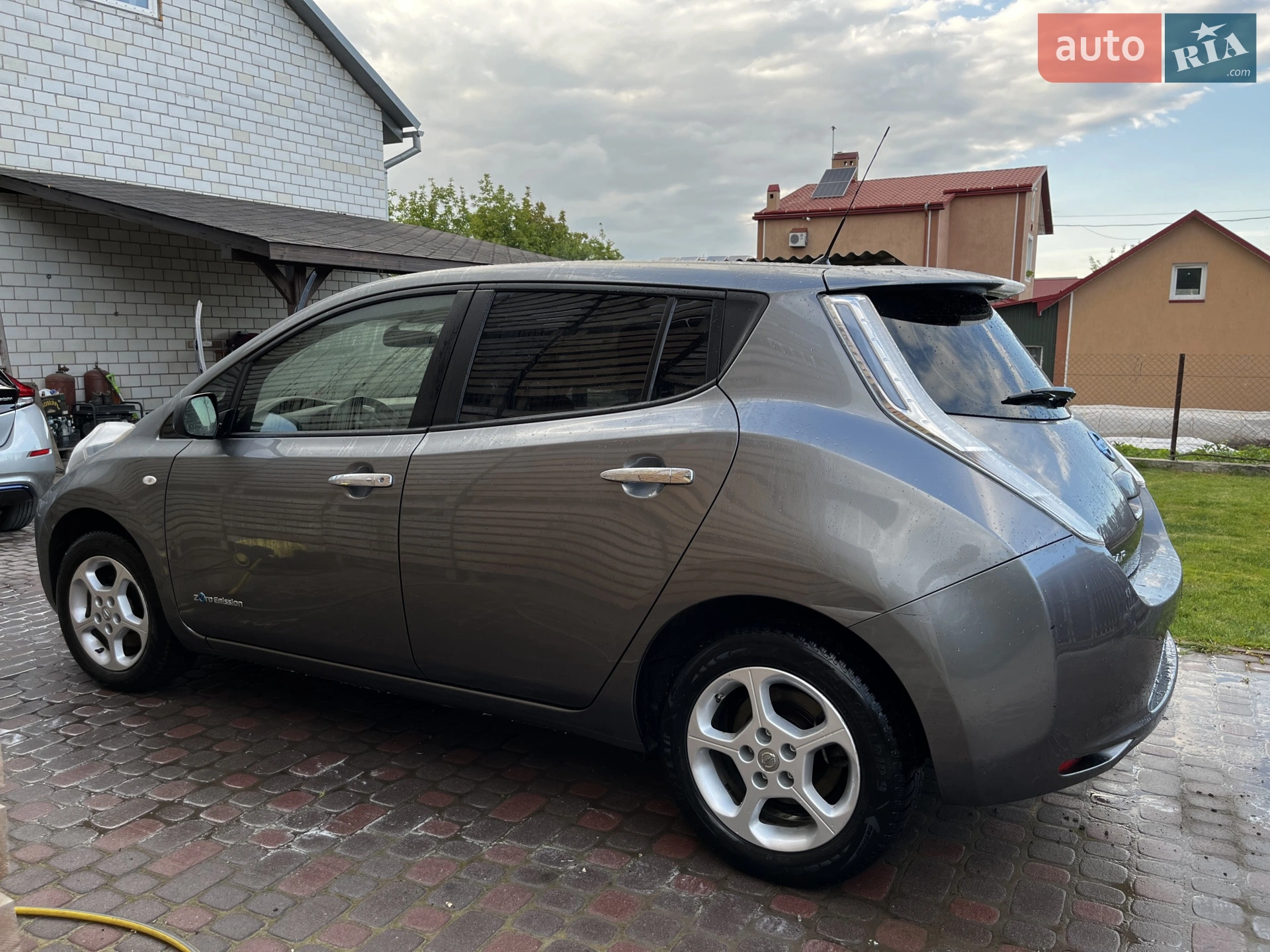 2016 Nissan Leaf - мініатюра 8