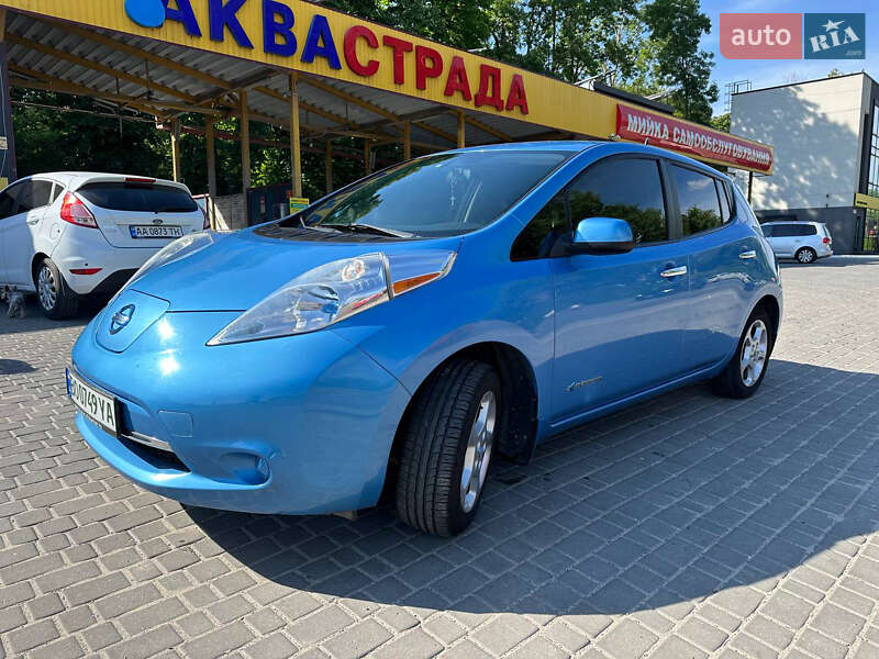 Хэтчбек Nissan Leaf 2014 в Тернополе