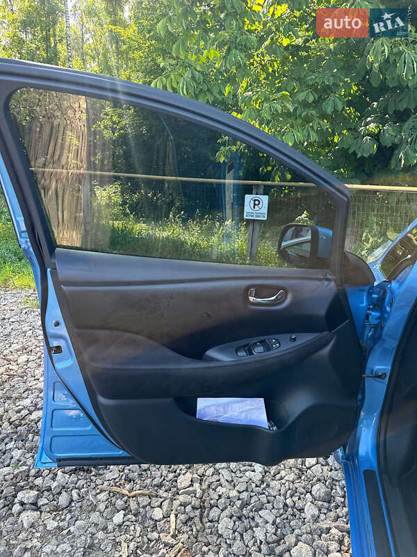 Хэтчбек Nissan Leaf 2014 в Тернополе