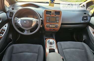 Хэтчбек Nissan Leaf 2013 в Днепре