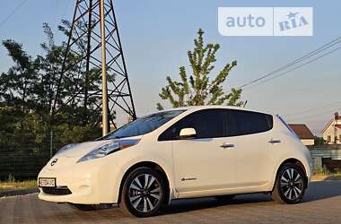 Хэтчбек Nissan Leaf 2013 в Днепре