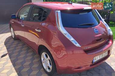 Хэтчбек Nissan Leaf 2013 в 
