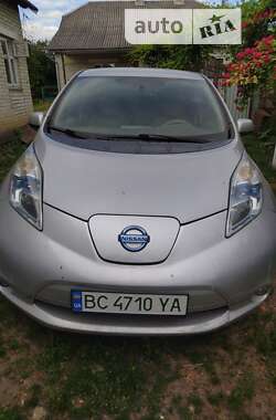 Хэтчбек Nissan Leaf 2011 в Львове