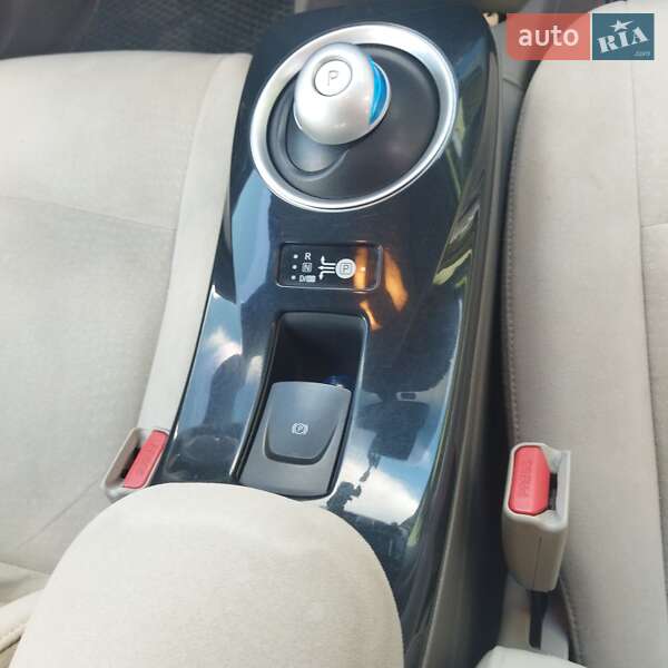 Хэтчбек Nissan Leaf 2013 в Ивано-Франковске