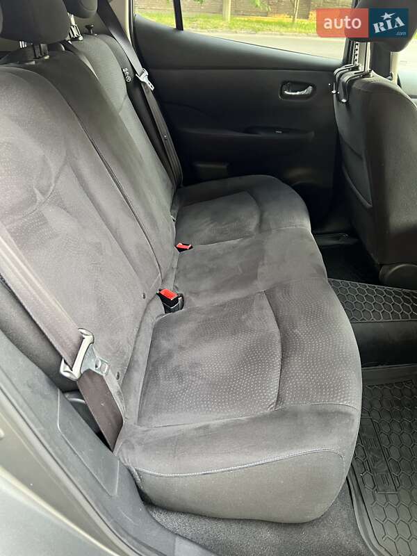 Хетчбек Nissan Leaf 2017 в Одесі