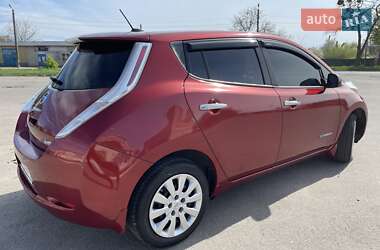 Хэтчбек Nissan Leaf 2014 в Полтаве