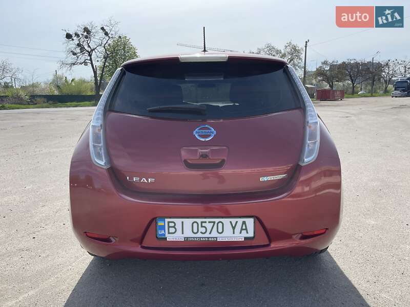 Хэтчбек Nissan Leaf 2014 в Полтаве