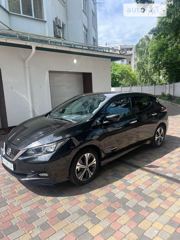 Хетчбек Nissan Leaf 2019 в Черкасах