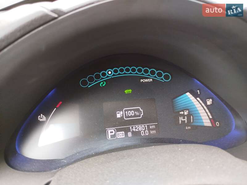 Хэтчбек Nissan Leaf 2014 в Львове