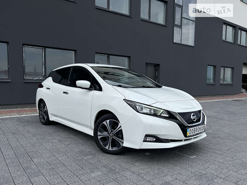 Хетчбек Nissan Leaf 2021 в Львові