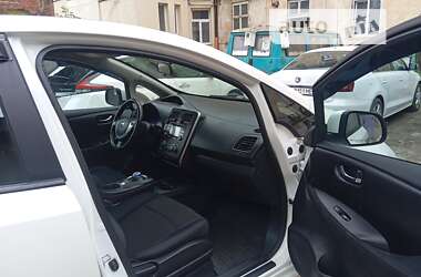 Хэтчбек Nissan Leaf 2014 в Львове