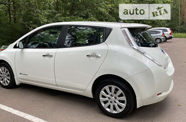 Хетчбек Nissan Leaf 2014 в Житомирі