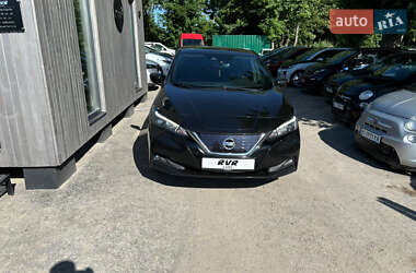Хетчбек Nissan Leaf 2018 в 