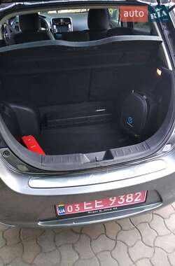 Хетчбек Nissan Leaf 2015 в Новому Бузі