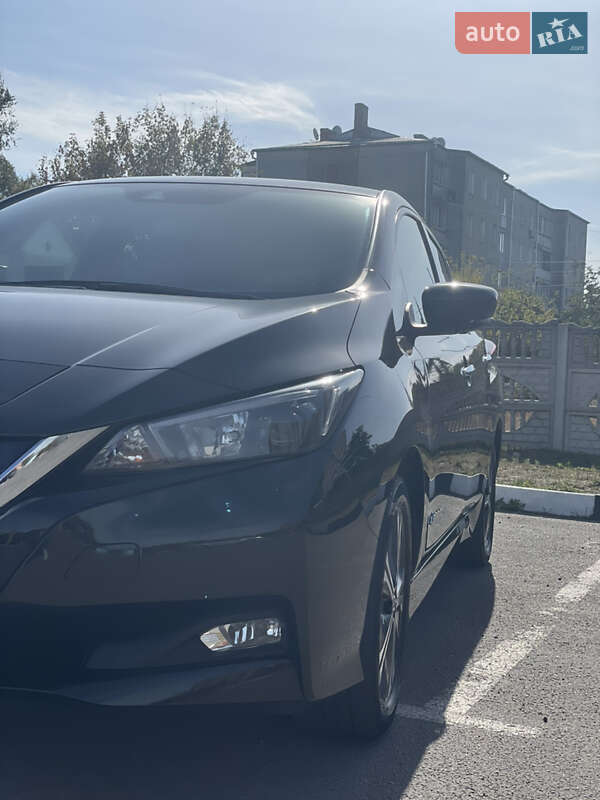 Хэтчбек Nissan Leaf 2020 в Виннице