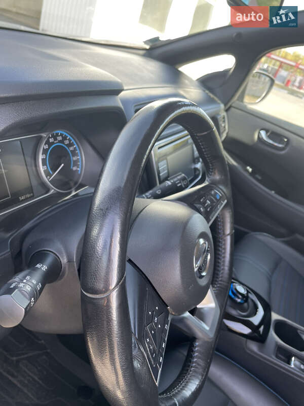 Хэтчбек Nissan Leaf 2020 в Виннице