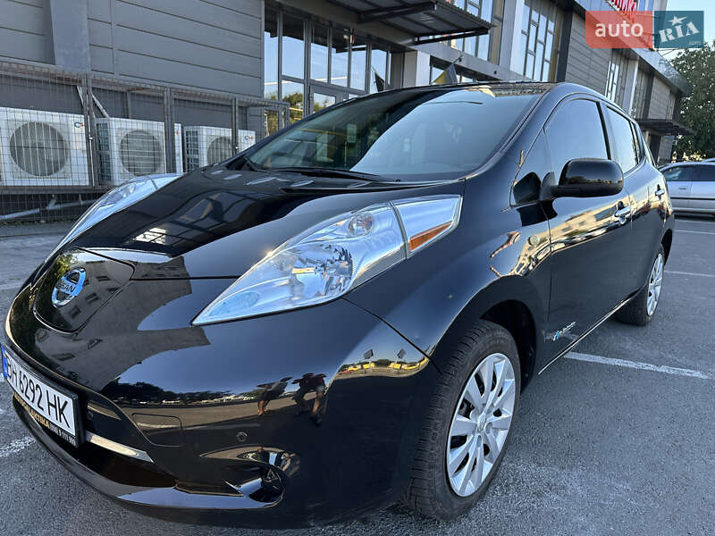 Хэтчбек Nissan Leaf 2015 в Одессе