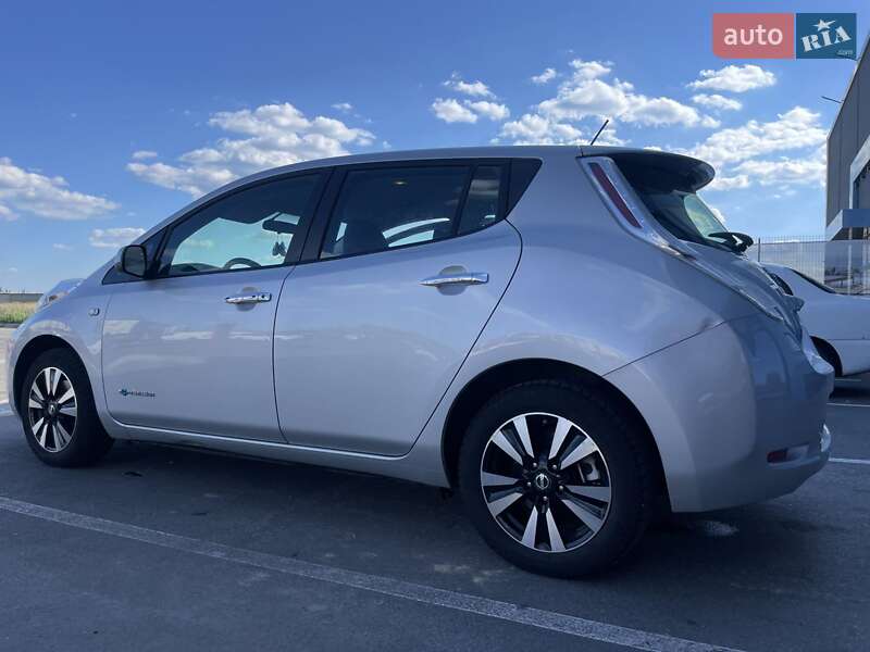 Nissan Leaf 2017