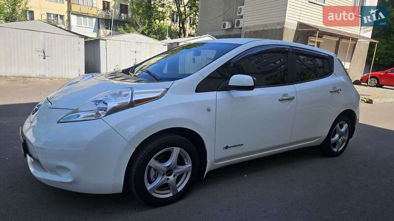 Хетчбек Nissan Leaf 2013 в Одесі фото 3 Хетчбек Nissan Leaf 2013 в Одесі