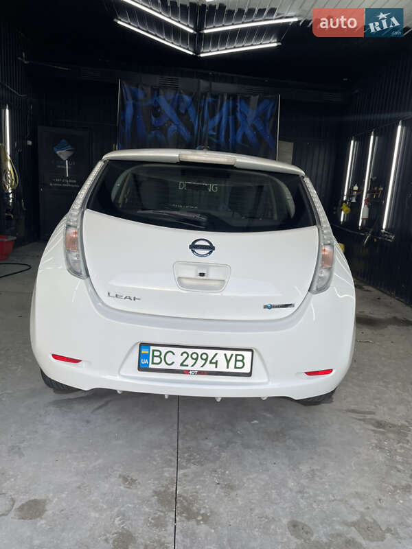 Хетчбек Nissan Leaf 2014 в Львові