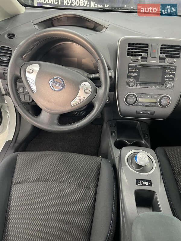 Хетчбек Nissan Leaf 2014 в Львові