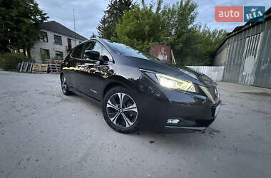 Хэтчбек Nissan Leaf 2018 в 