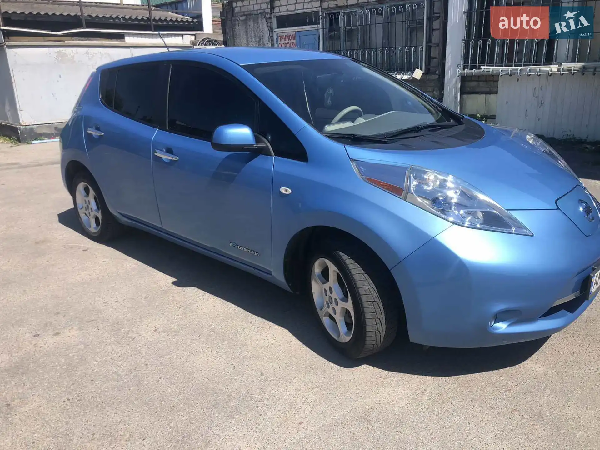 2011 Nissan Leaf - мініатюра 2