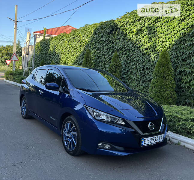 Хэтчбек Nissan Leaf 2018 в Одессе