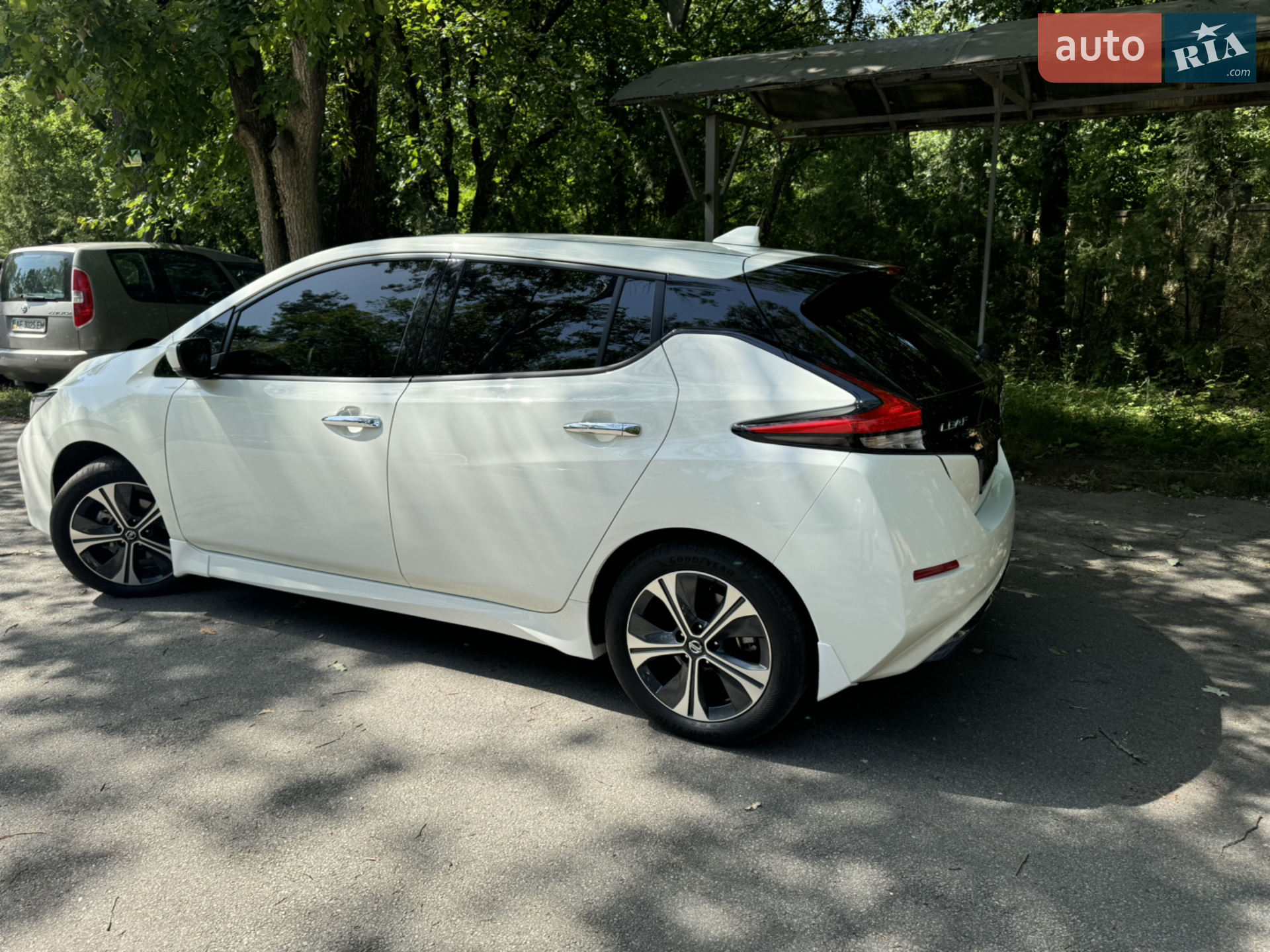 2022 Nissan Leaf - мініатюра 13