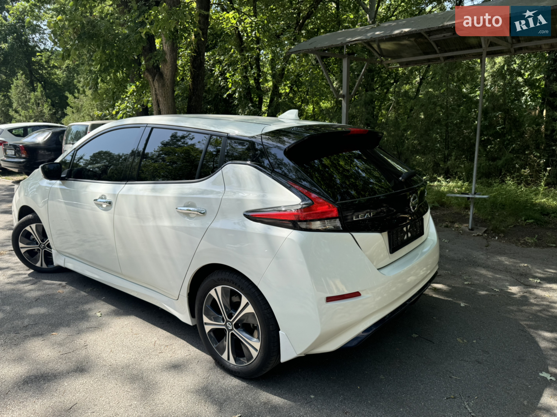 2022 Nissan Leaf - мініатюра 15
