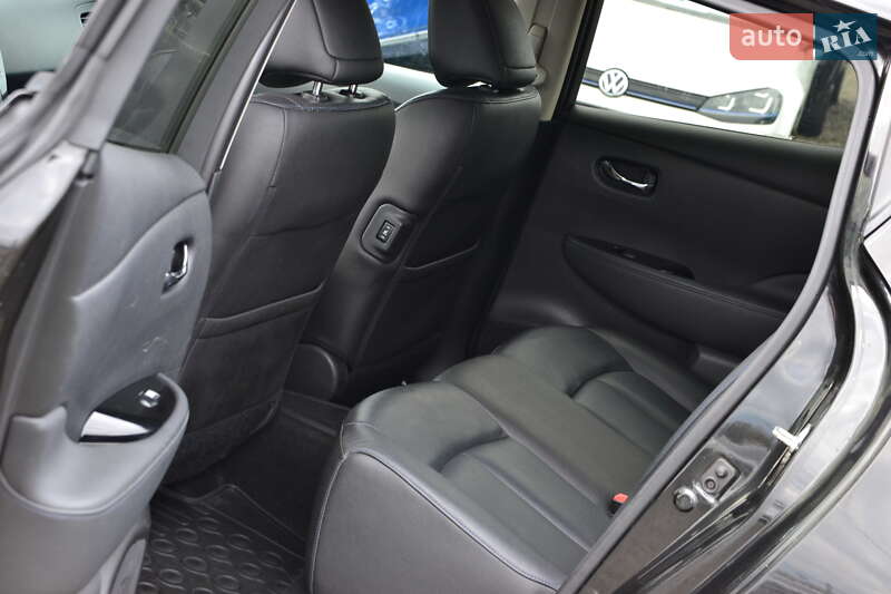 Хэтчбек Nissan Leaf 2014 в Луцке