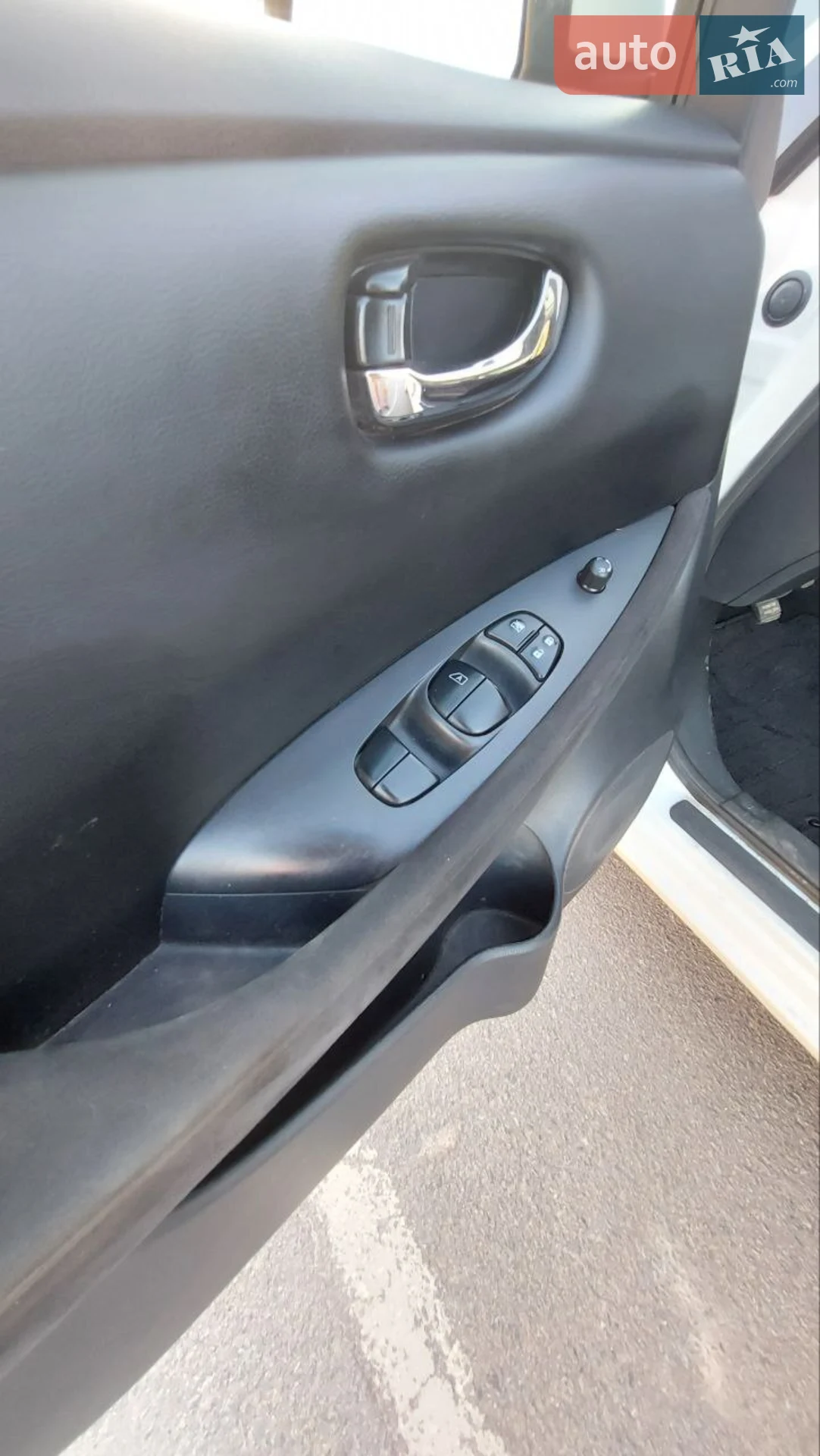 2015 Nissan Leaf - мініатюра 23