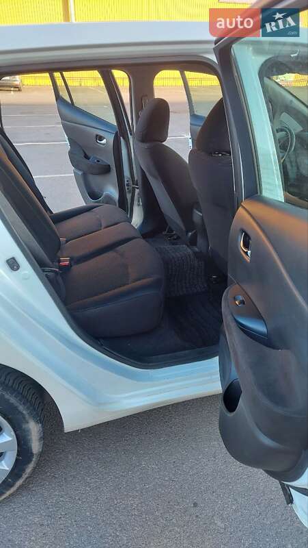 Хэтчбек Nissan Leaf 2015 в Житомире