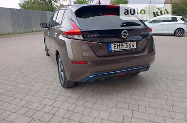 Хэтчбек Nissan Leaf 2021 в Дубно