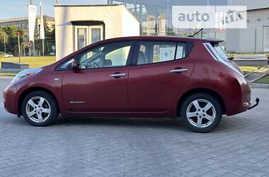 Хетчбек Nissan Leaf 2012 в Хмельницькому