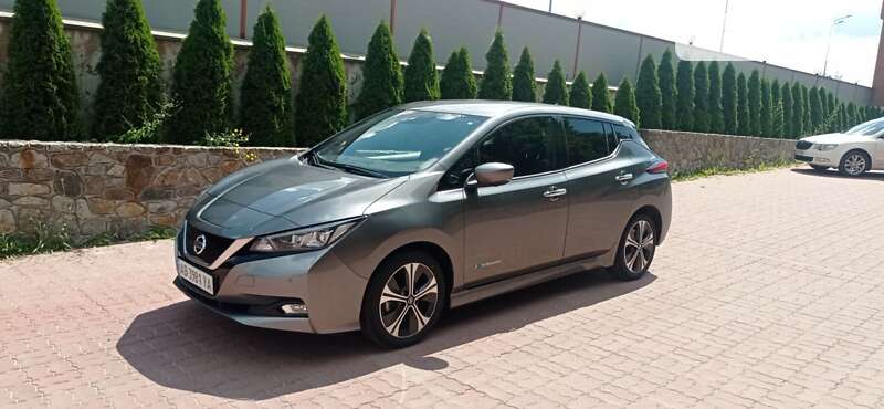 Хетчбек Nissan Leaf 2018 в Вінниці